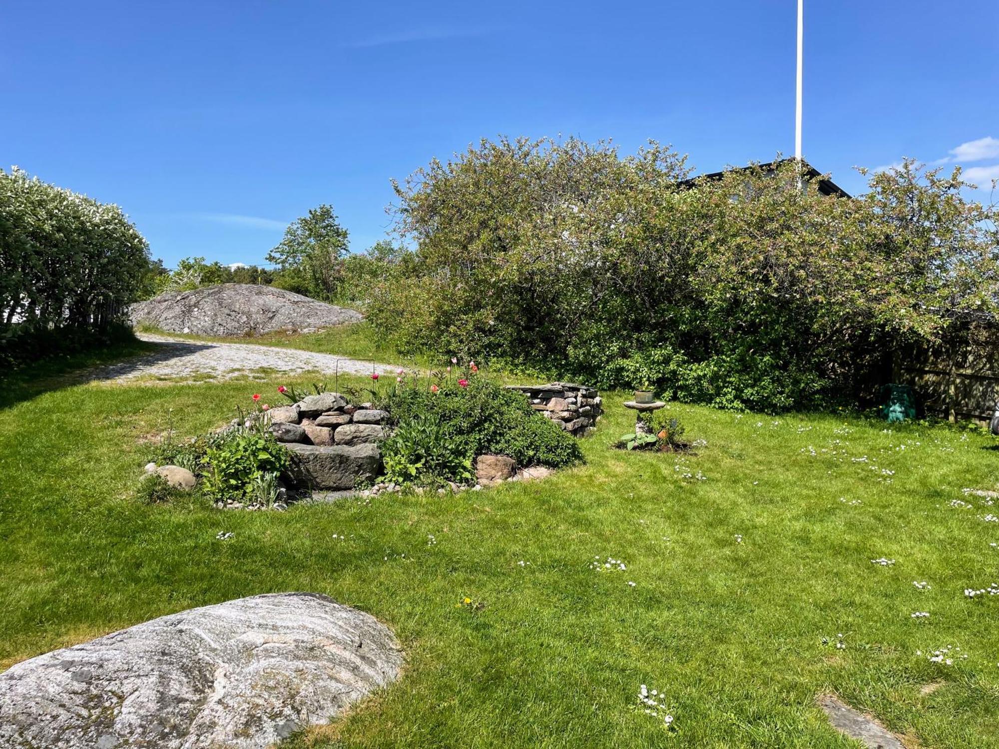 Cabin At The Sea Close To Public Beach With A Jumpingtower Hoviksnas Eksteriør billede