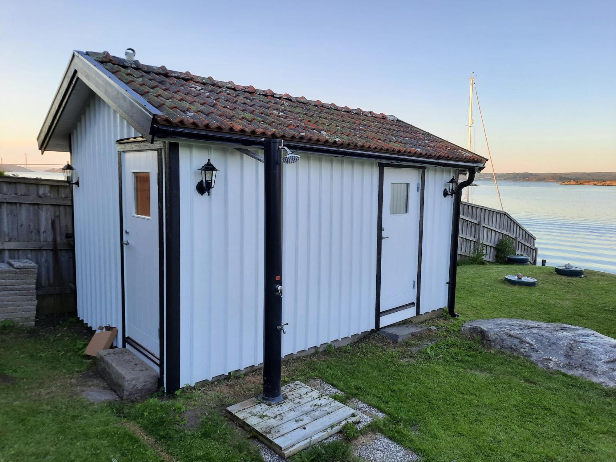 Cabin At The Sea Close To Public Beach With A Jumpingtower Hoviksnas Eksteriør billede